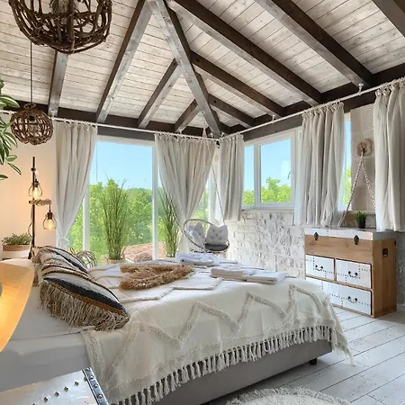 Barbara فيلة Vižinada