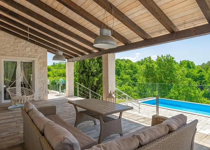 Barbara Vila Vizinada