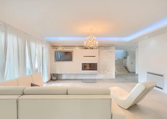 Barbara Vila Vizinada