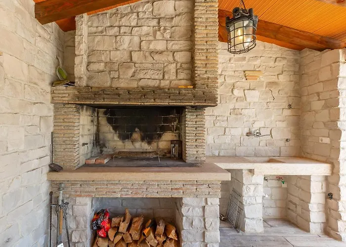 Vila Barbara Vizinada